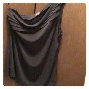 One shoulder black top from limited